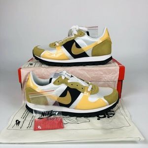 Nike V-Love O.X